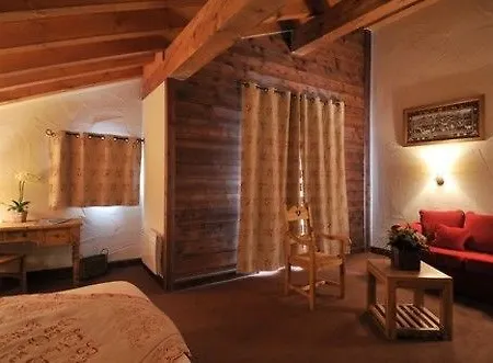 Hotel Carlina By Les Etincelles 4*