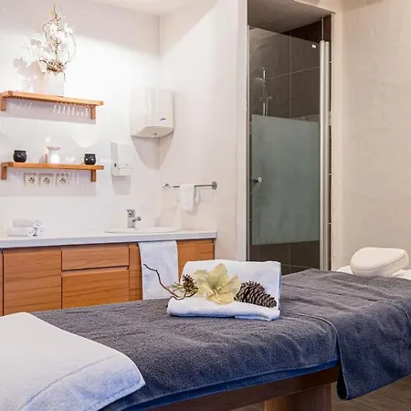 Carlina By Les Etincelles Hotel 4*