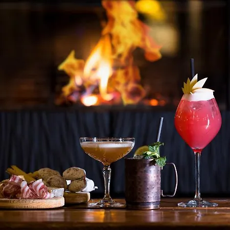 Hotel Carlina By Les Etincelles 4*