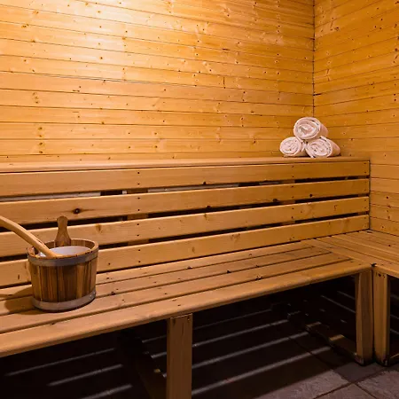 Hotel Carlina By Les Etincelles 4*