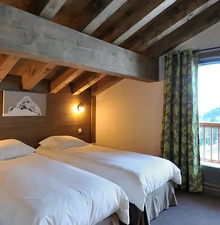 Hotel Carlina By Les Etincelles 4*