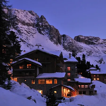 Hotel Carlina By Les Etincelles 4*