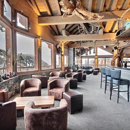 Hotel Carlina By Les Etincelles La Plagne